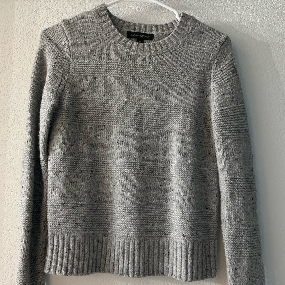Gray Banana Republic Sweater